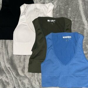 F21| Forever 21: V Neck Sports Bra Bundle sz S. Black green blue & white. GUC